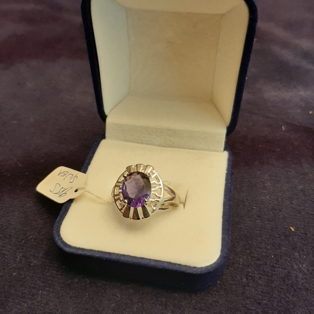 Ladies jewelry